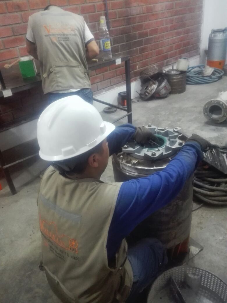 reparacion-bomba-flygt2201-voltransperu-002